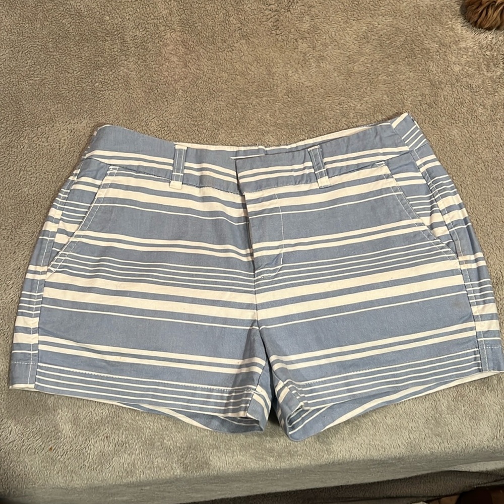 Gap striped shorts